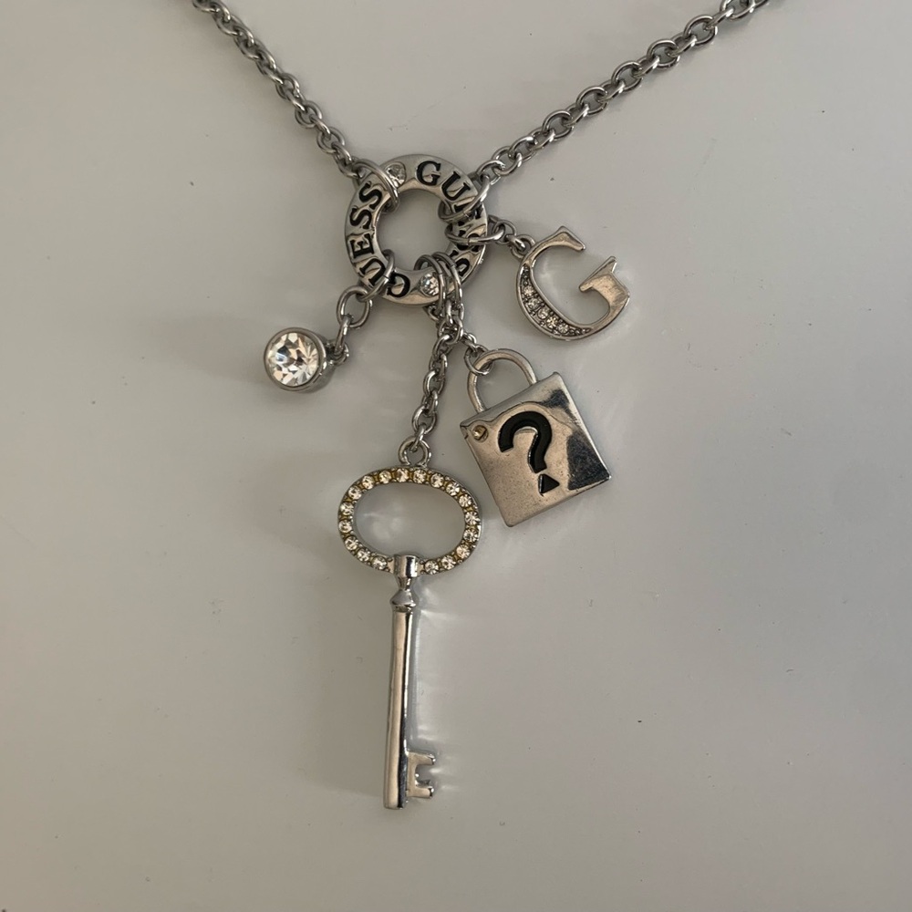 Guess Silver Color Key and Charm Necklace